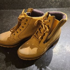 Soul combat boot size 6